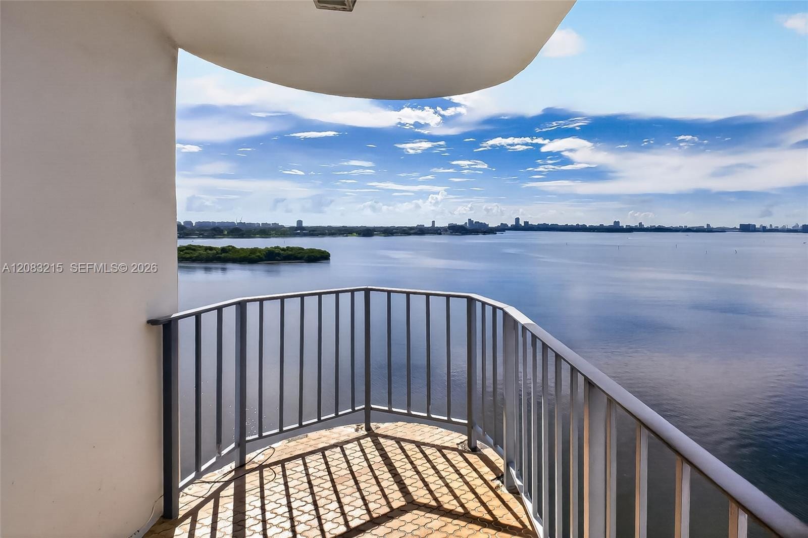 11930 N Bayshore Drive 1405 — photo 9