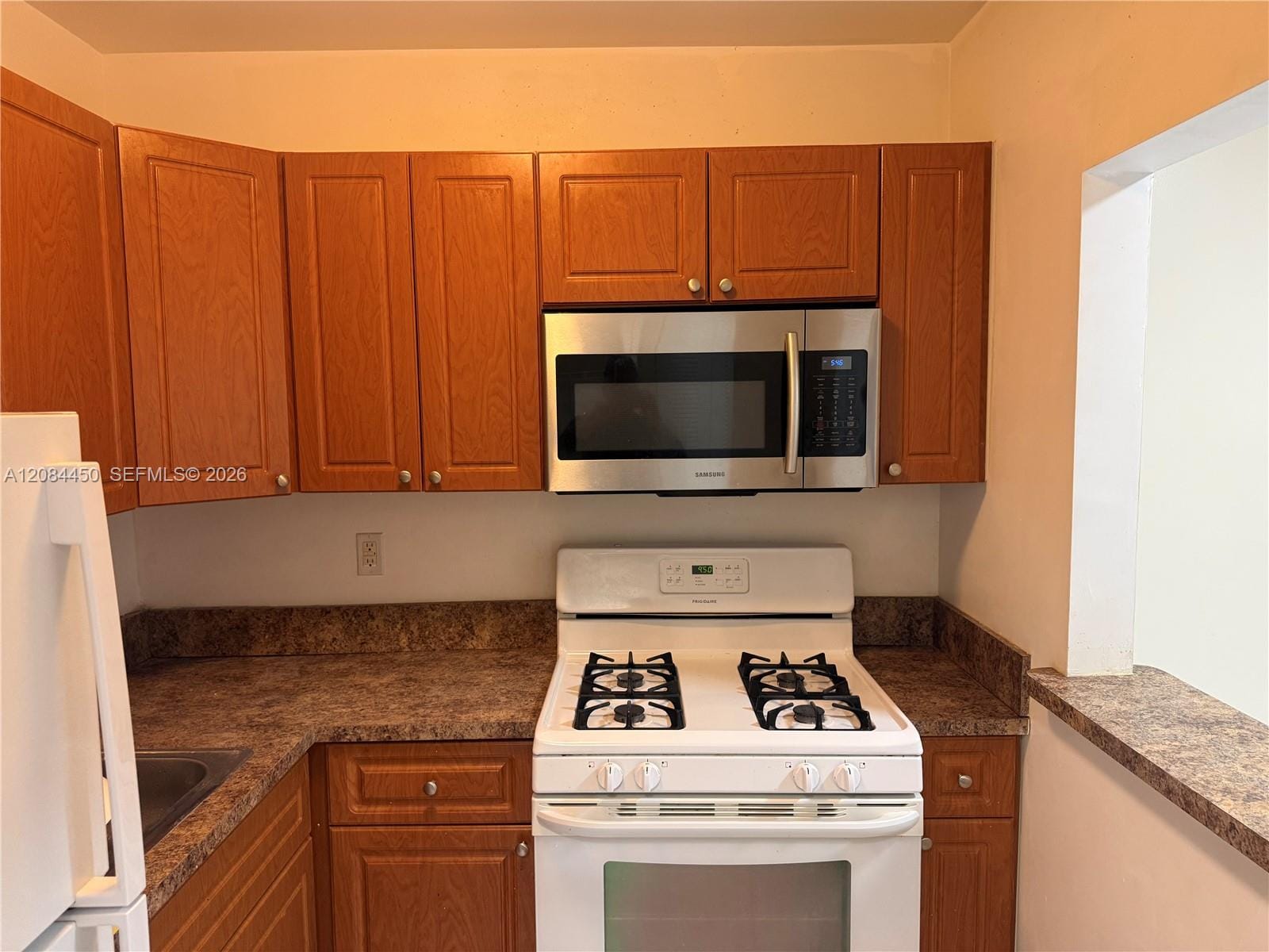 14500 SW 88th Avenue 254, Palmetto Bay, FL 33176 photo 2