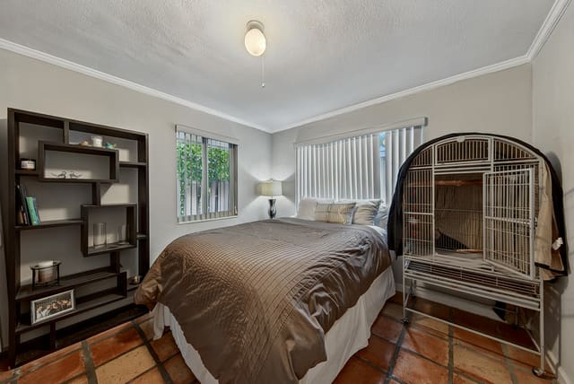701 NE 22ND Drive, Wilton Manors, FL 33305