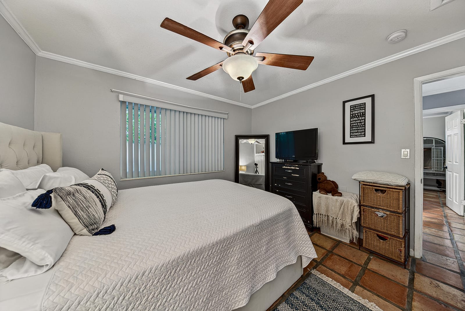 701 NE 22ND Drive, Wilton Manors, FL 33305 photo 24
