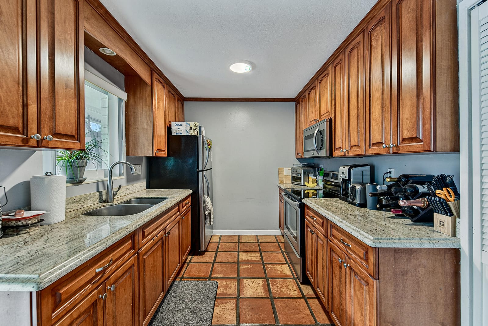 701 NE 22ND Drive, Wilton Manors, FL 33305 photo 6