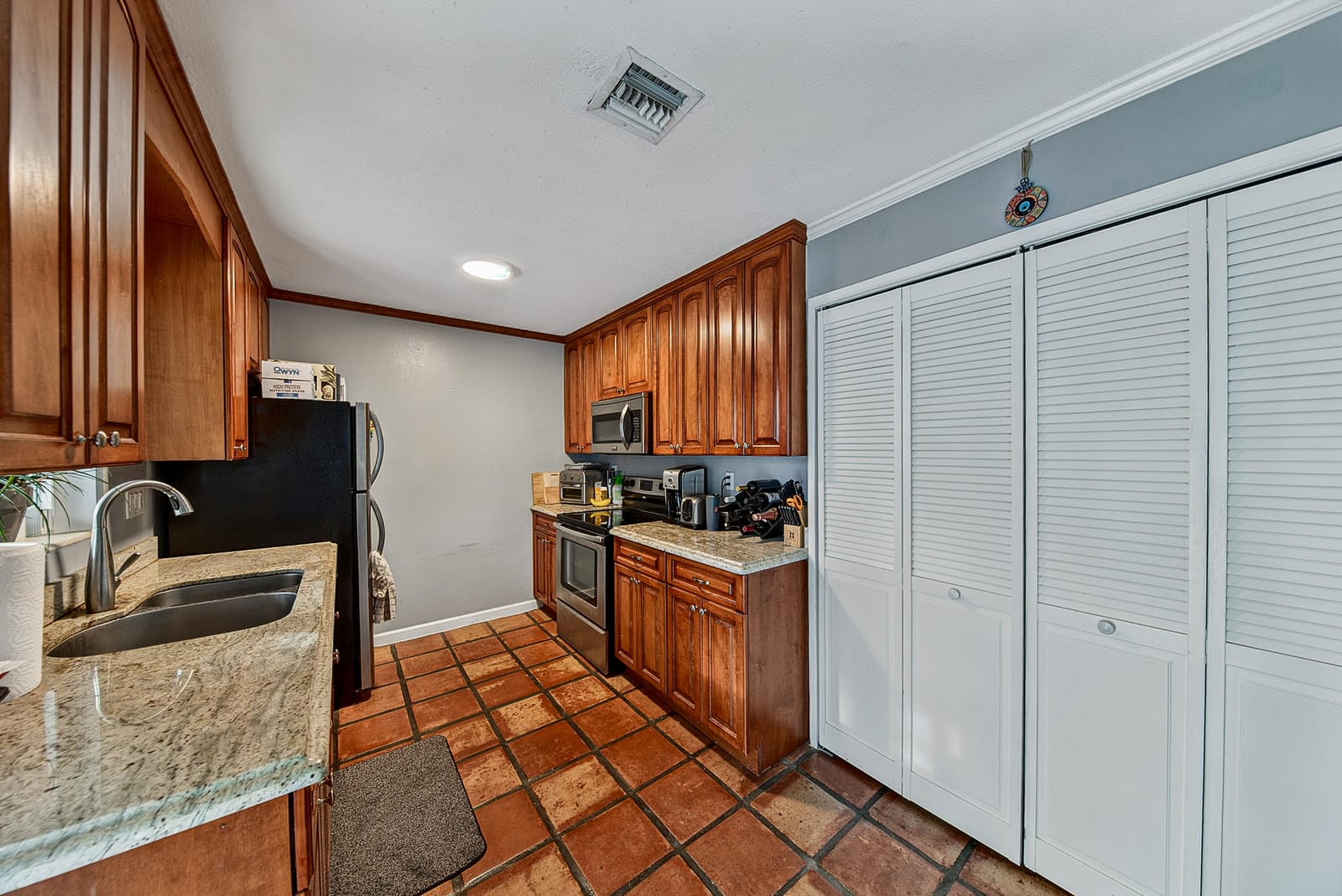 701 NE 22ND Drive, Wilton Manors, FL 33305 photo 7