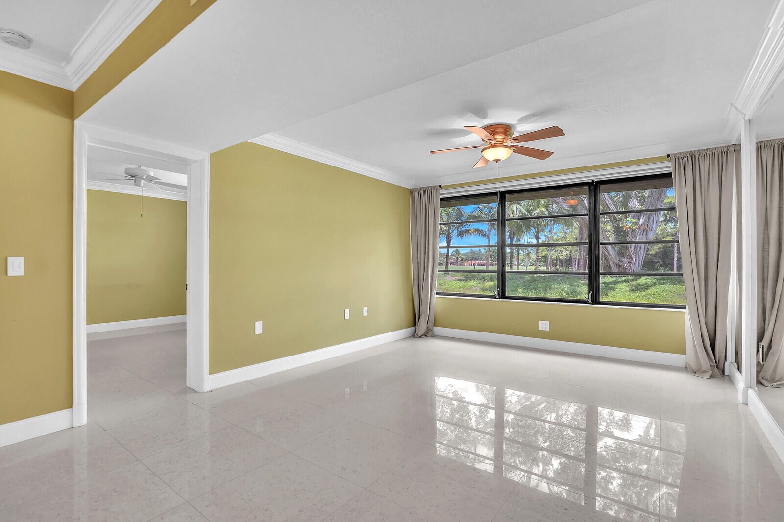 6073 BALBOA Circle 105 — photo 11