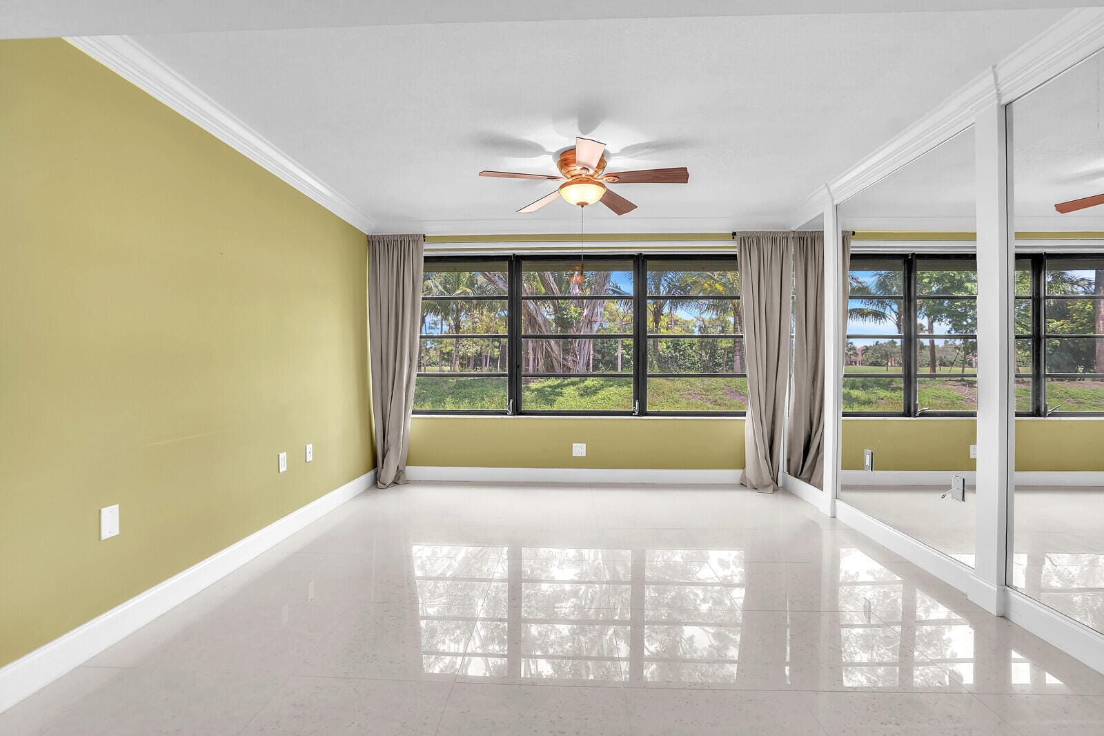 6073 BALBOA Circle 105 — photo 9