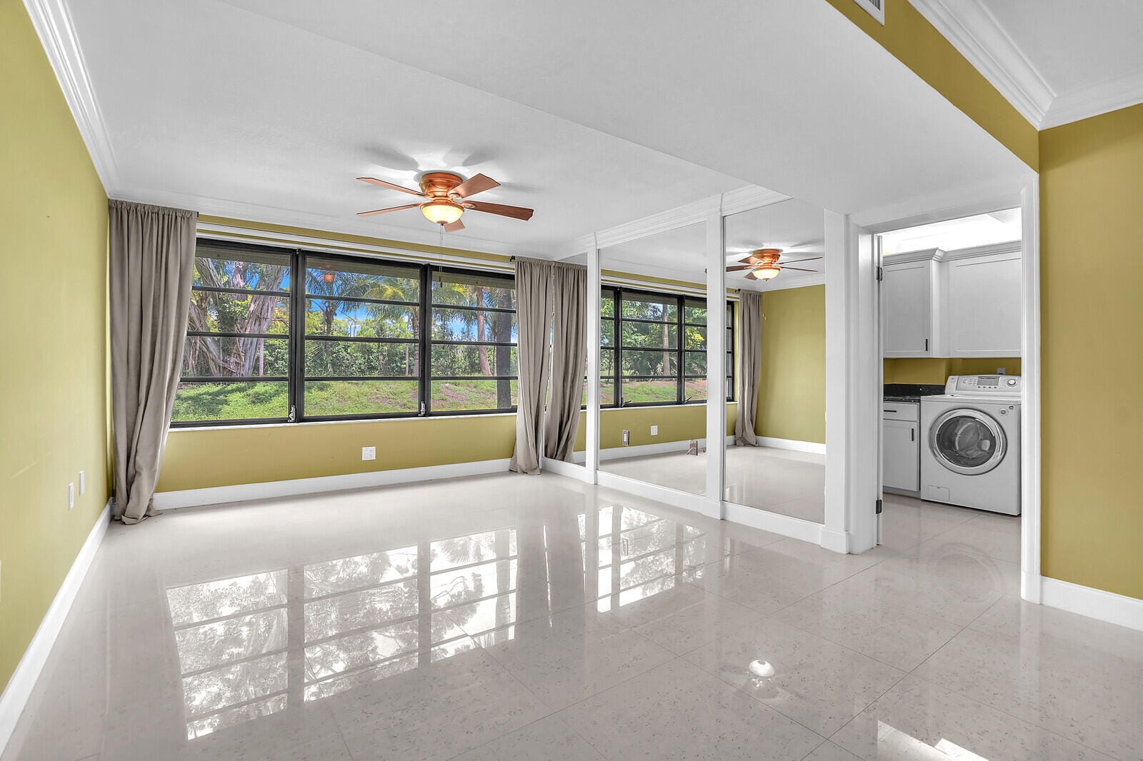 6073 BALBOA Circle 105 — photo 10