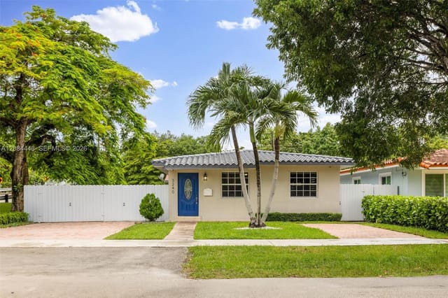 3240 SW 69th Avenue, Miami, FL 33155