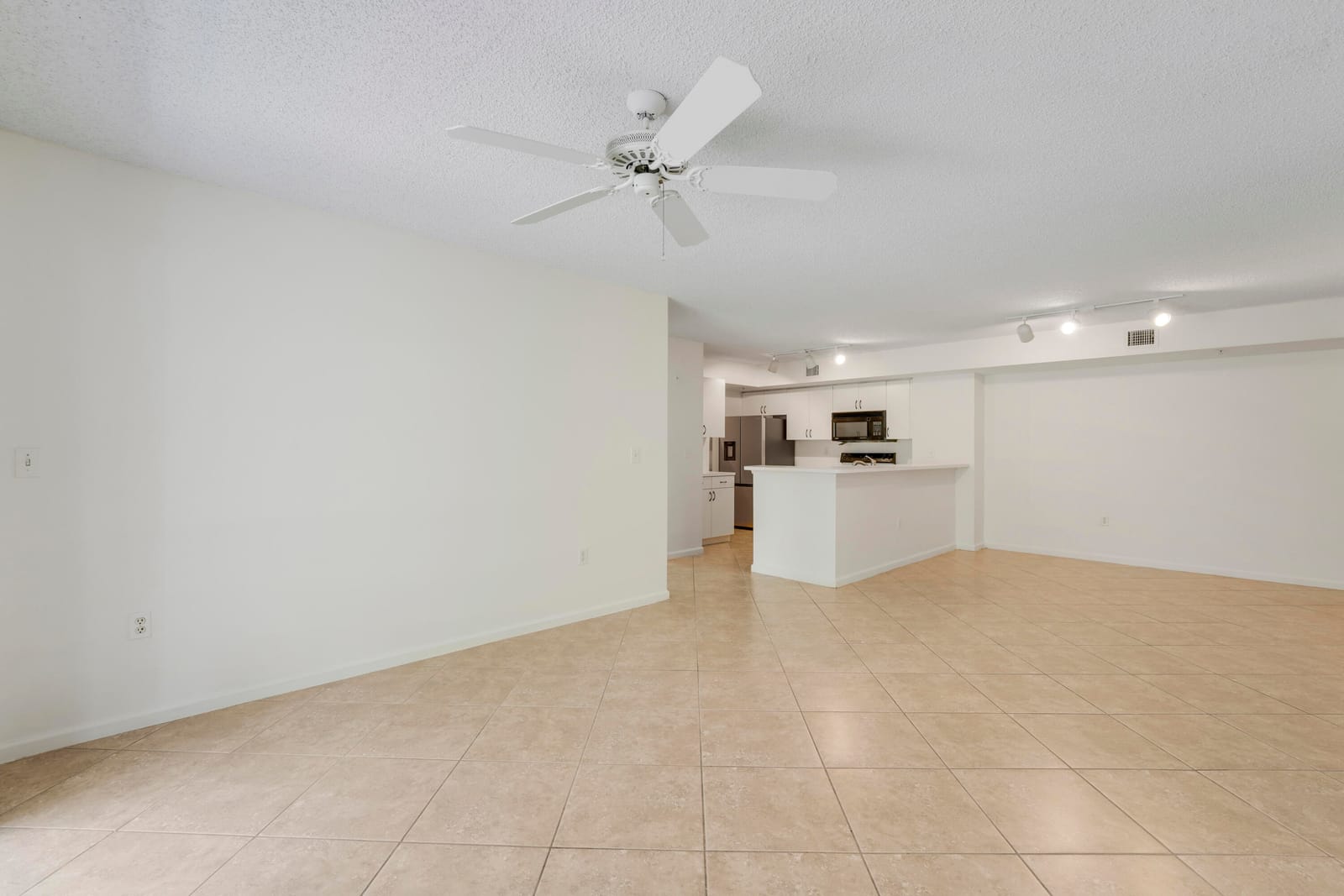 278 VILLAGE Boulevard 8106, Tequesta, FL 33469 photo 12