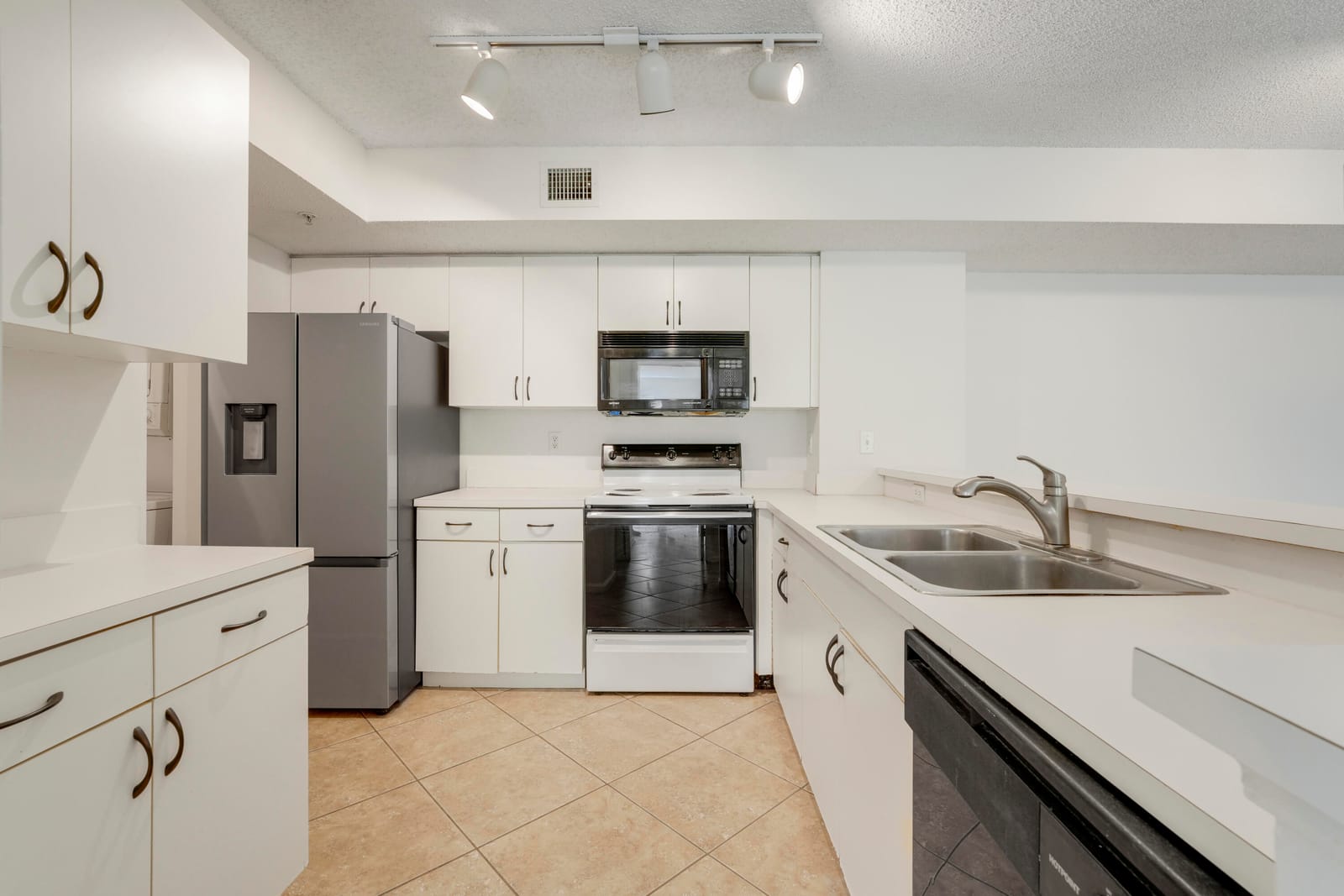 278 VILLAGE Boulevard 8106, Tequesta, FL 33469 photo 3