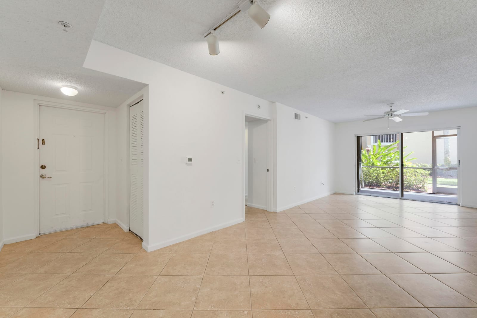 278 VILLAGE Boulevard 8106, Tequesta, FL 33469 photo 7