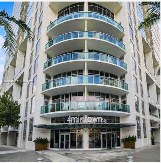 3301 NE 1st H2702, Miami, FL 33137