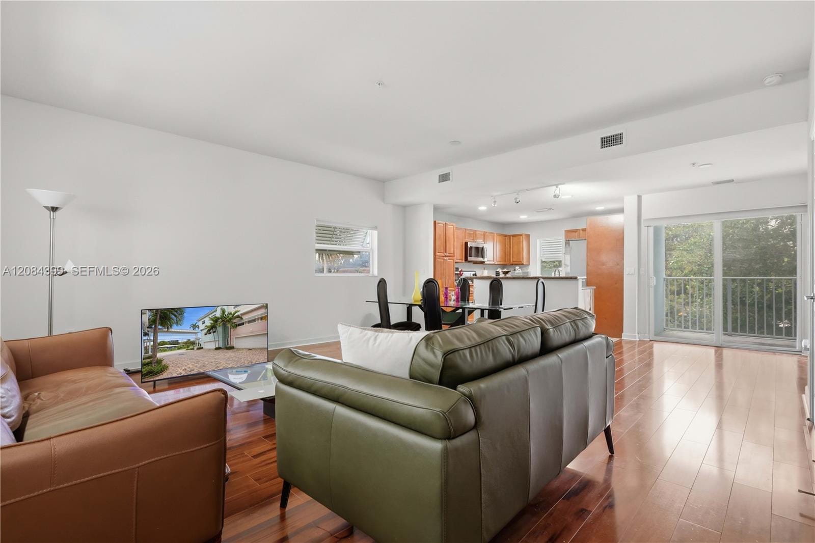 479 NE 1st Street — photo 12