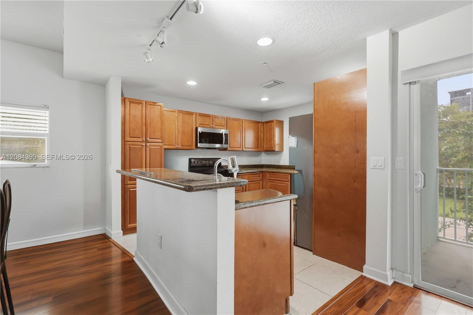 479 NE 1st Street — photo 8