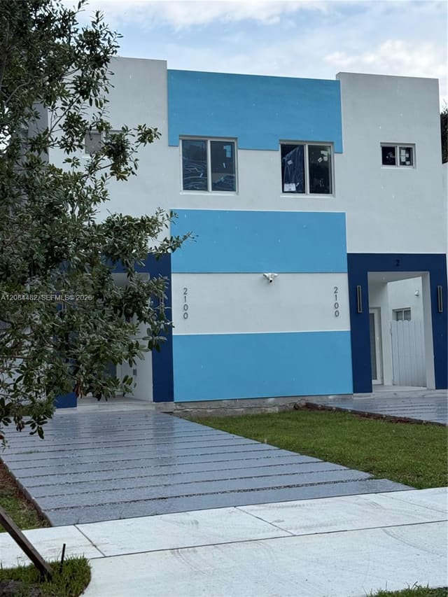 2100 NW 102nd Street 2, Miami, FL 33147