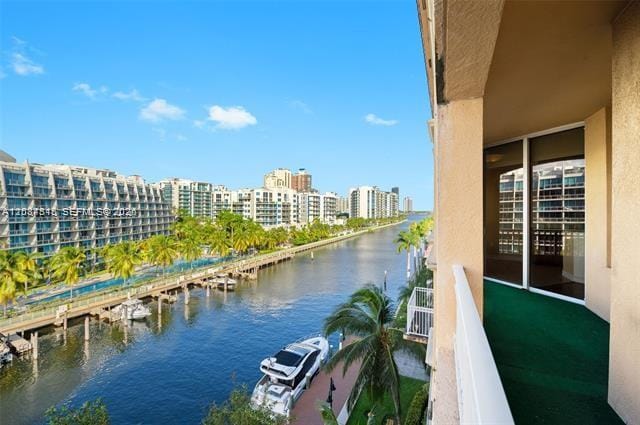 3001 NE 185th Street 615, Aventura, FL 33180 photo 2