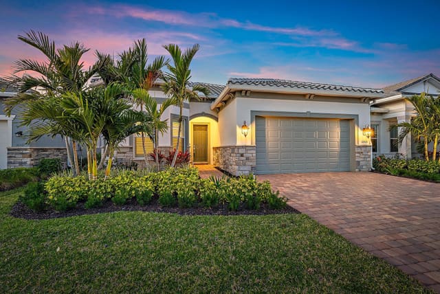 10515 Northbrook Circle, Palm Beach Gardens, FL 33412