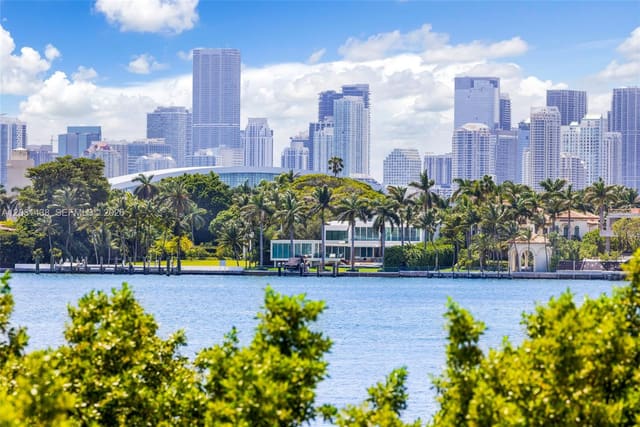1000 West Avenue 328, Miami Beach, FL 33139