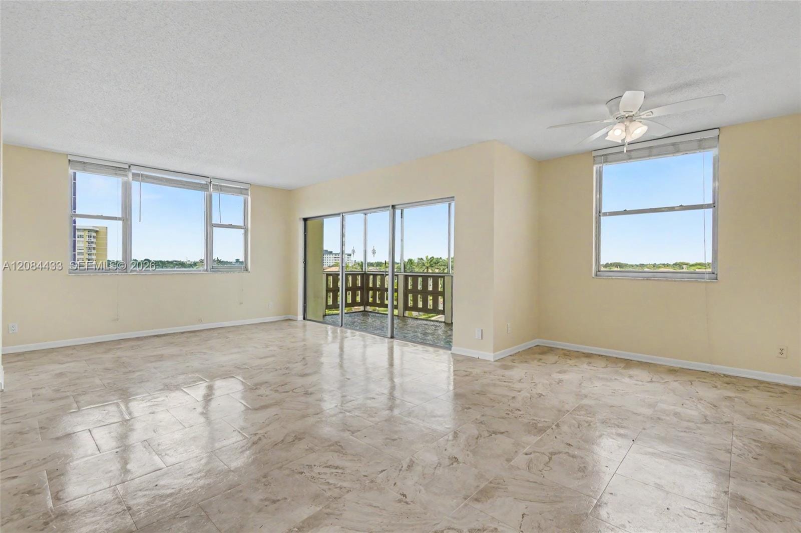 4330 Hillcrest Drive 520 — photo 2