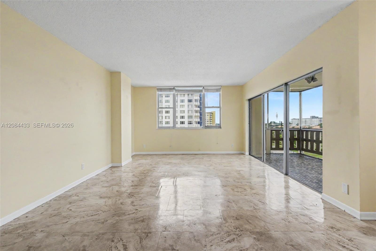 4330 Hillcrest Drive 520 — photo 7