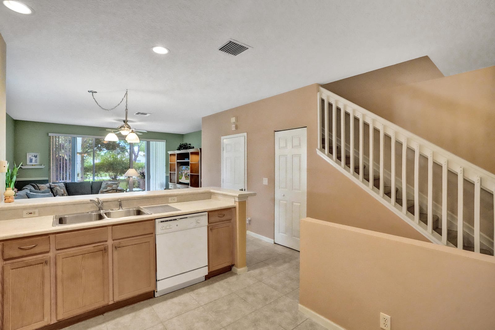 8055 BELLAGIO Lane — photo 5