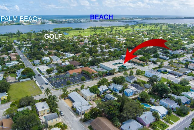 702 N FEDERAL Highway A1, Lake Worth Beach, FL 33460