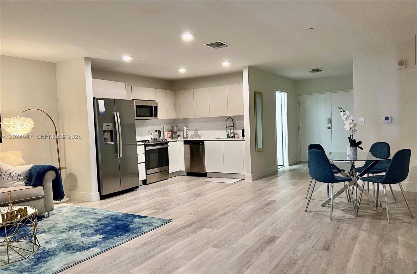 19380 NE 26th Avenue 205, Miami, FL 33180 photo 3