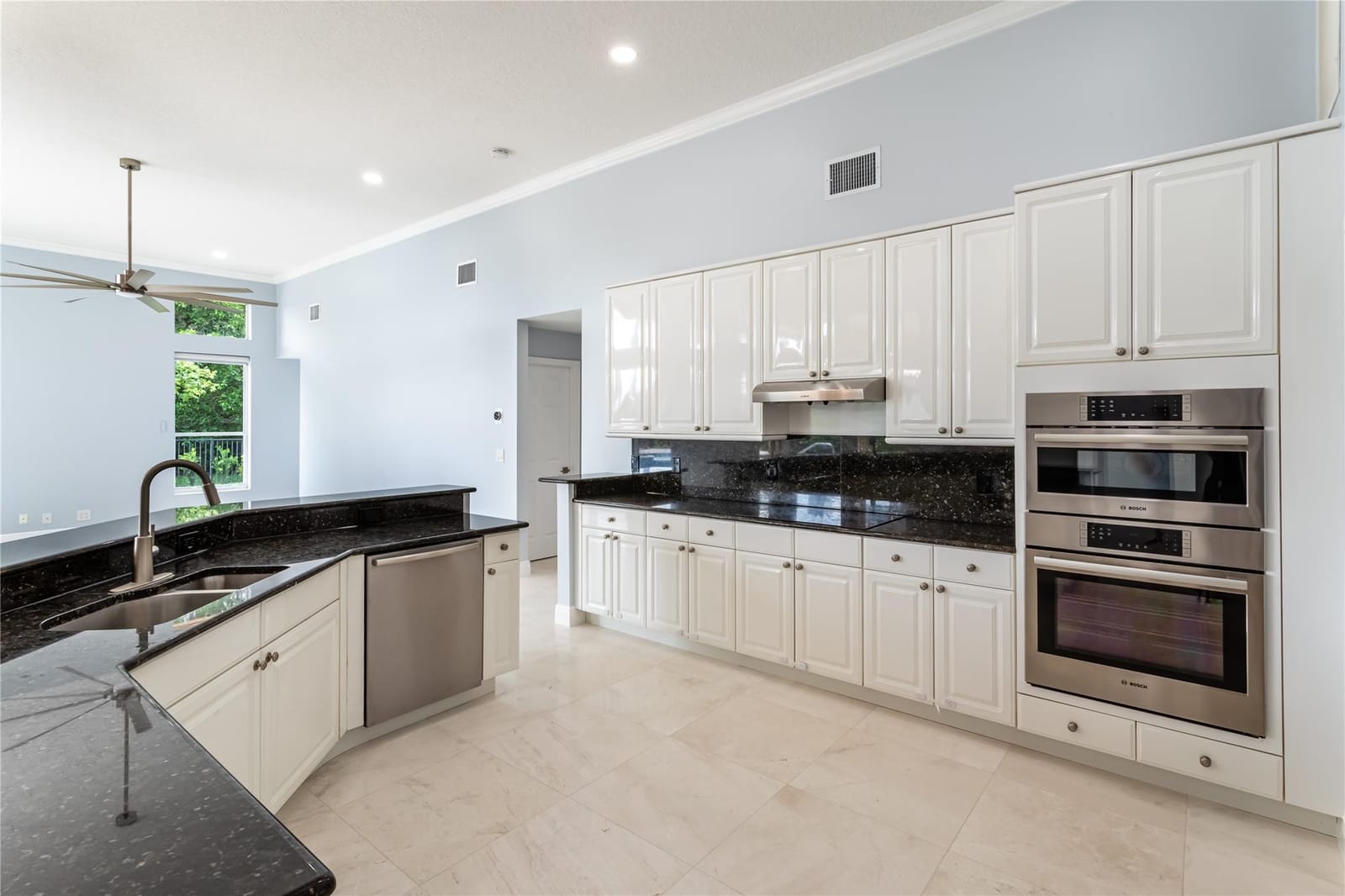 15683 CYPRESS PARK Drive — photo 11