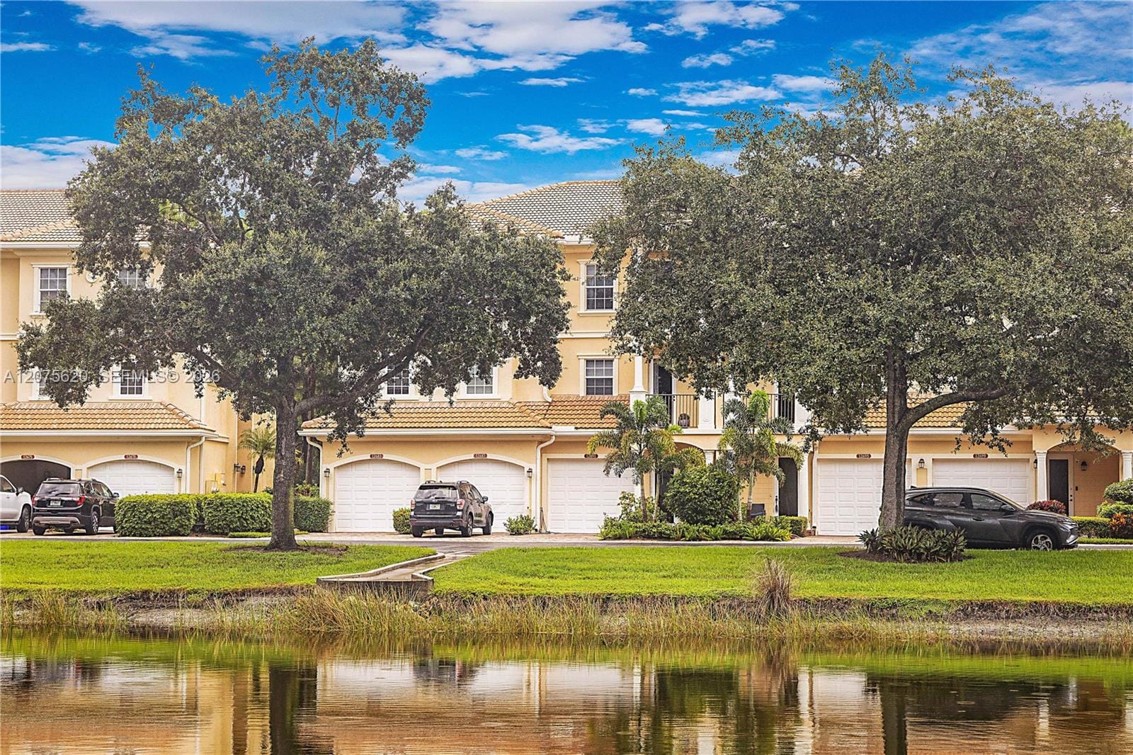 12683 SE Old Cypress Drive 902, Hobe Sound, FL 33455