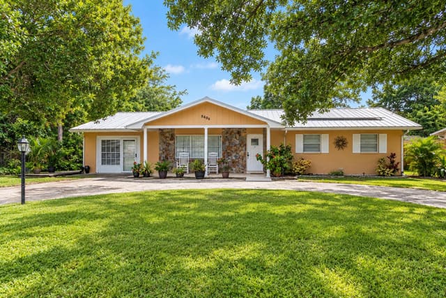 5605 WINTER GARDEN Parkway, Fort Pierce, FL 34951