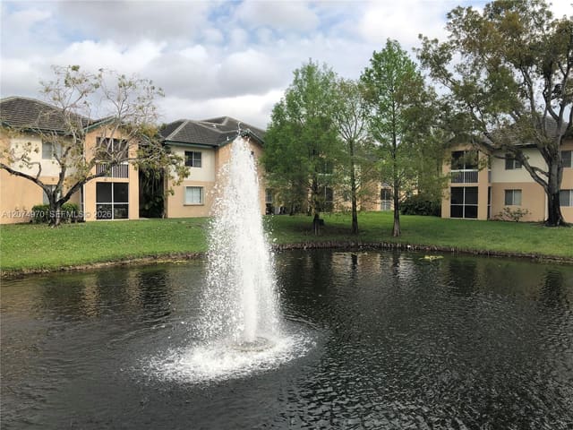 9855 Westview Drive 715, Coral Springs, FL 33076
