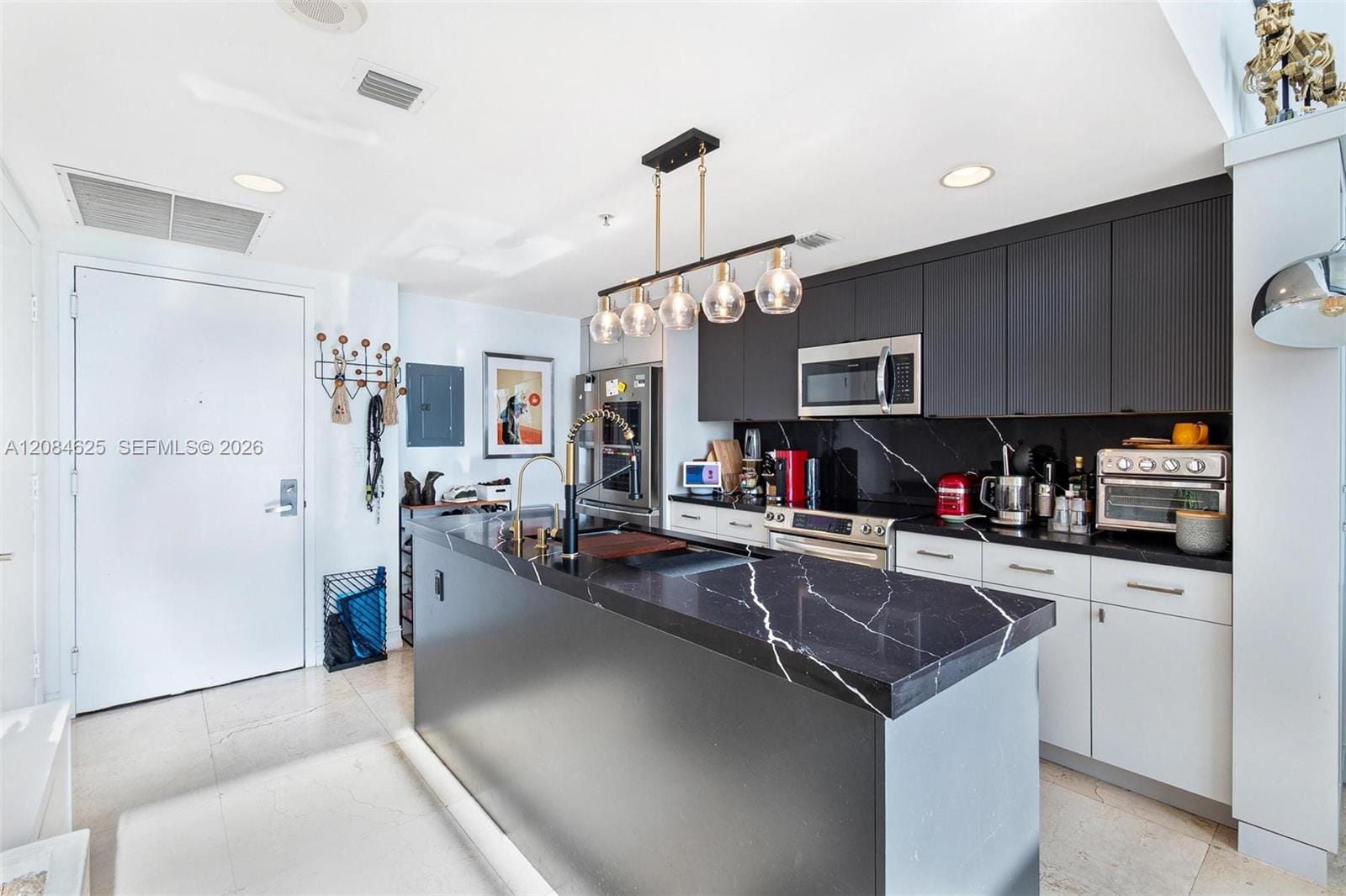 665 NE 25th Street 403, Miami, FL 33137 photo 14