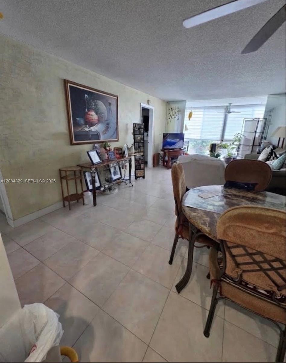 3051 E Sunrise Lakes Drive 211 — photo 9