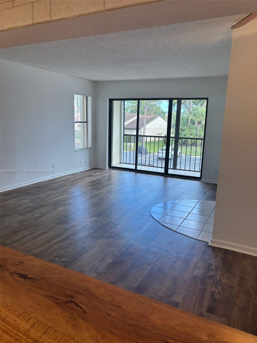 718 Sunny Pine Way H2 — photo 7