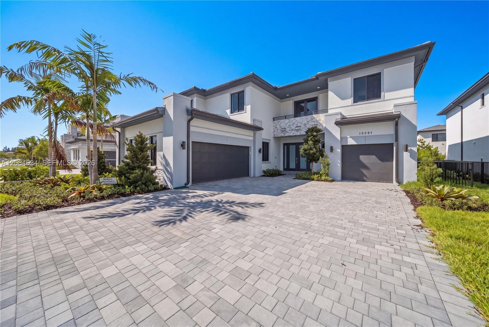 19581 NE 14th Avenue, Miami, FL 33179 photo 2