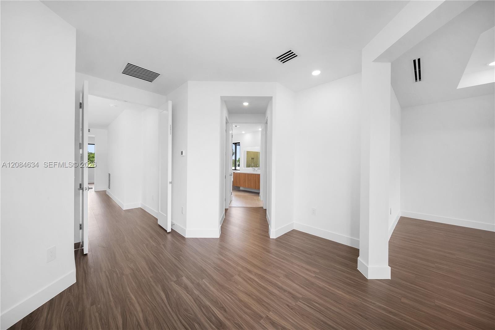 19581 NE 14th Avenue, Miami, FL 33179 photo 28