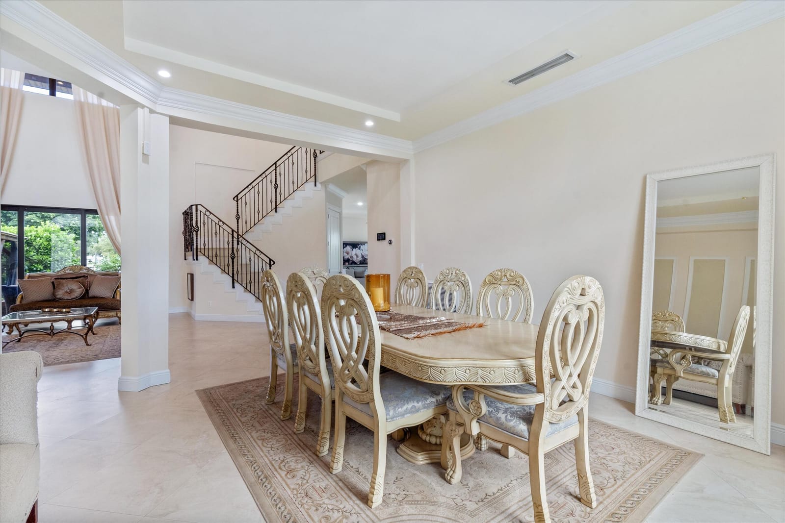 301 SANDALWOOD Lane — photo 11