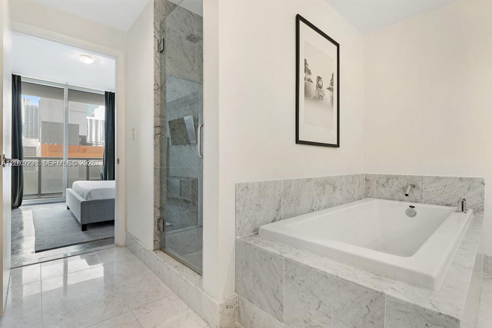 253 NE 2nd Street 508, Miami, FL 33132 photo 17