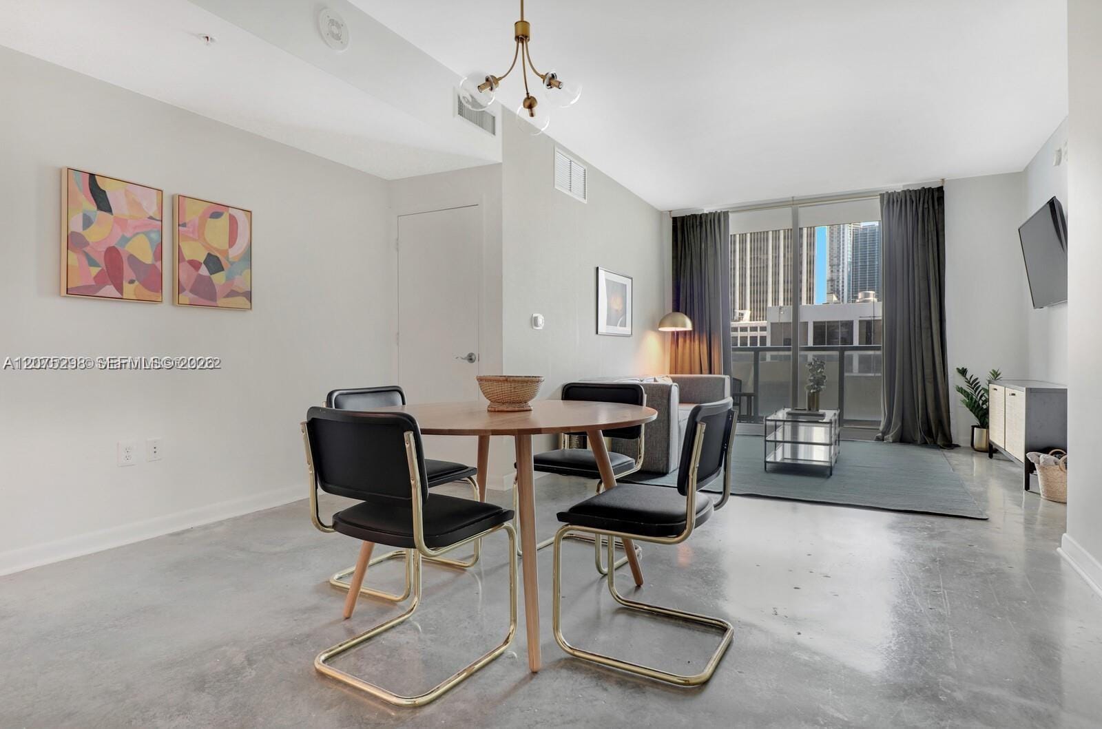 253 NE 2nd Street 508, Miami, FL 33132 photo 3
