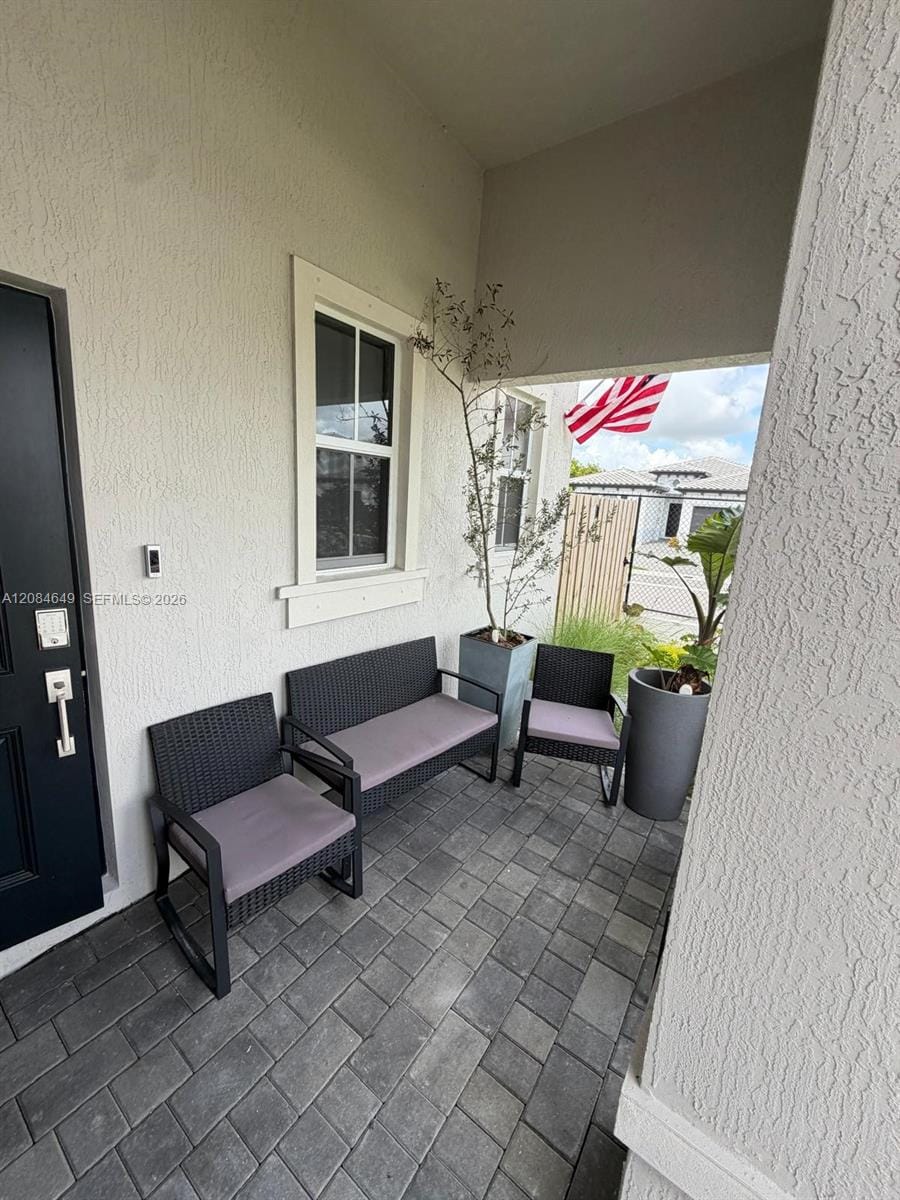 2618 SE 9th Street — photo 4