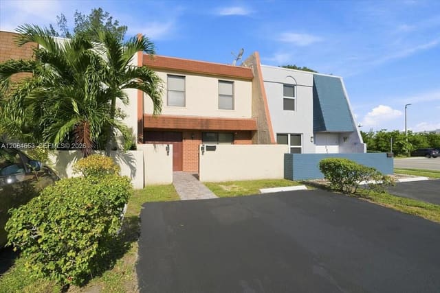 7597 NW 75th Avenue, Greenbrier Development Ad, Tamarac, FL