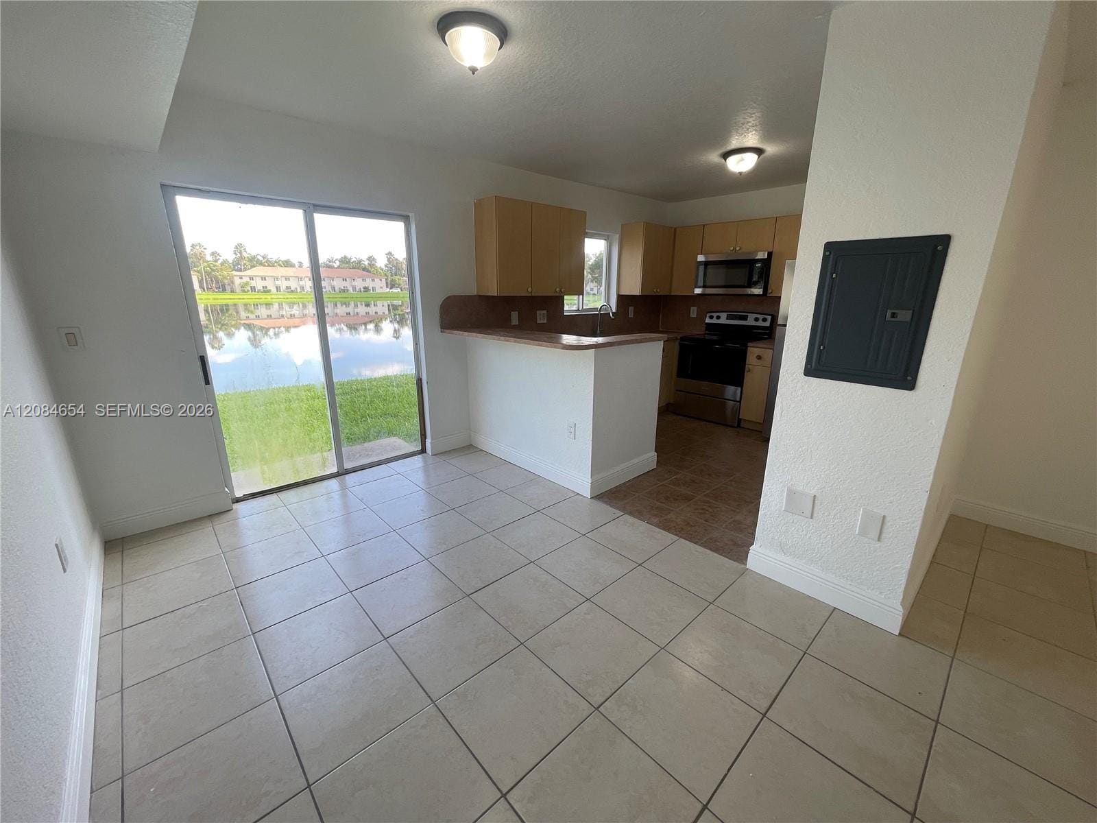 1251 SE 31st Court 106-54 — photo 7