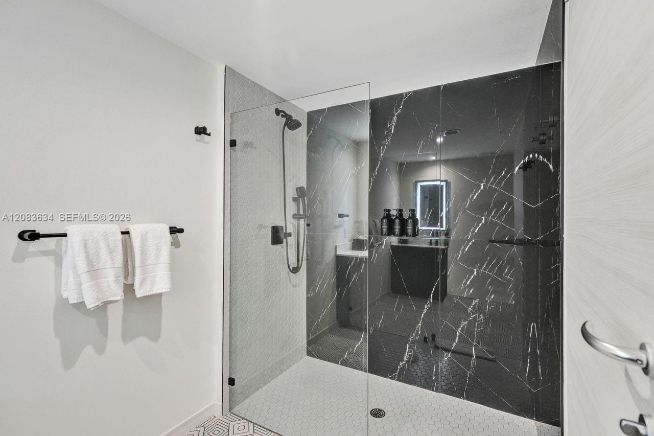 4220 Laguna Street 403, Coral Gables, FL 33146 photo 5