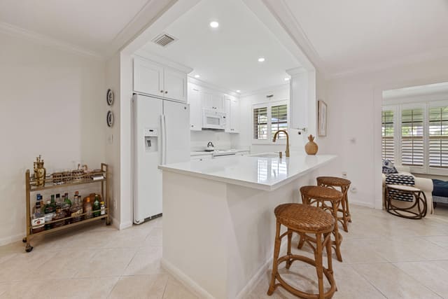 1082 North Drive B, Delray Beach, FL 33445