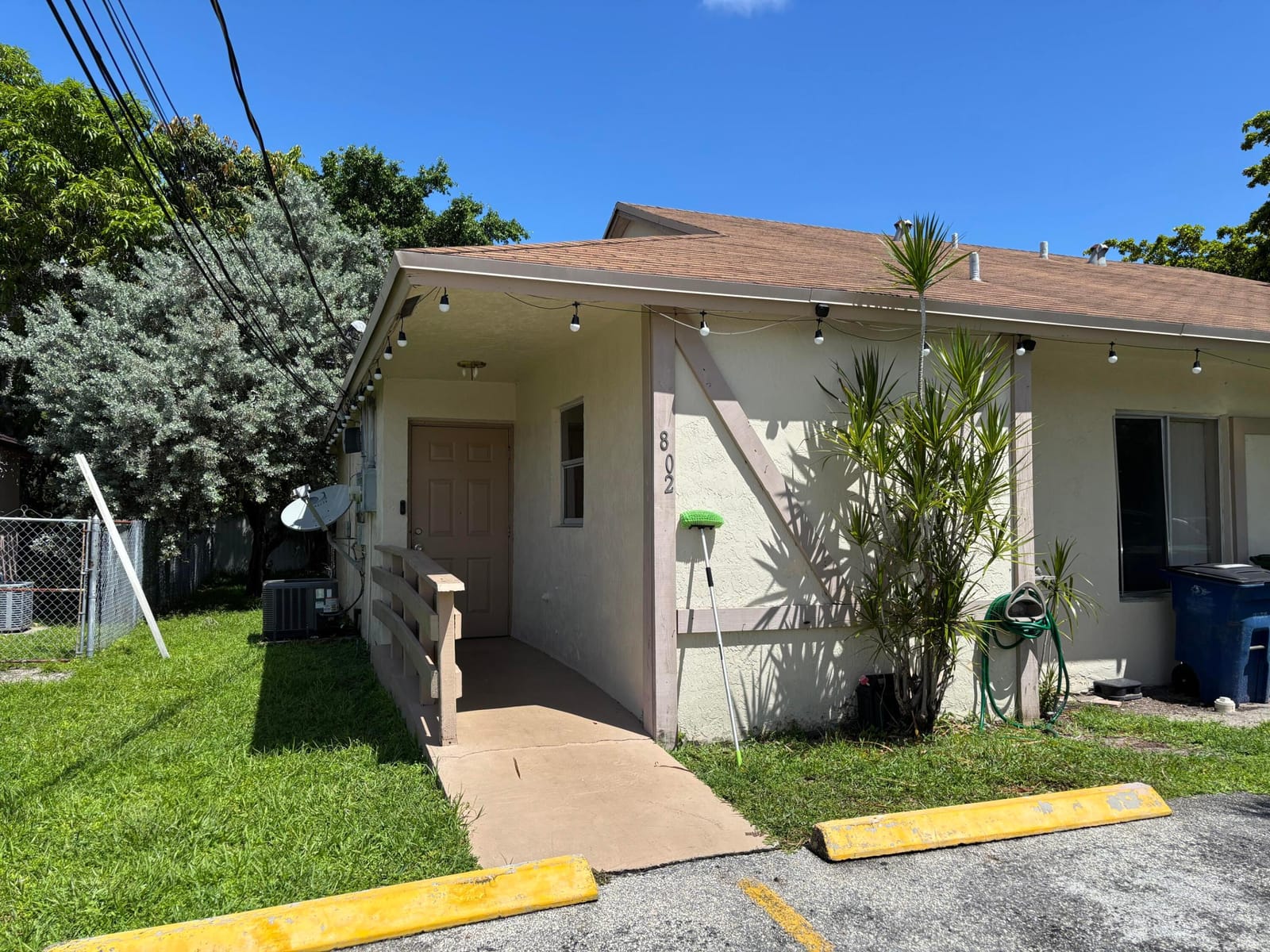 800 SW 9TH Street — photo 3