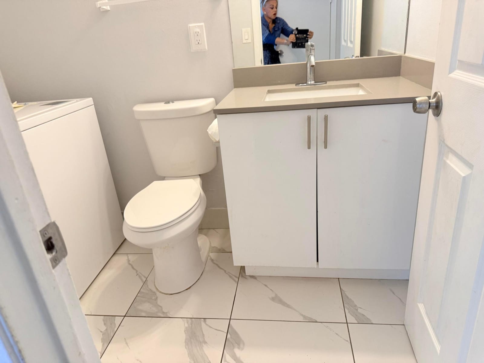 1104 RIVERSIDE Drive — photo 9