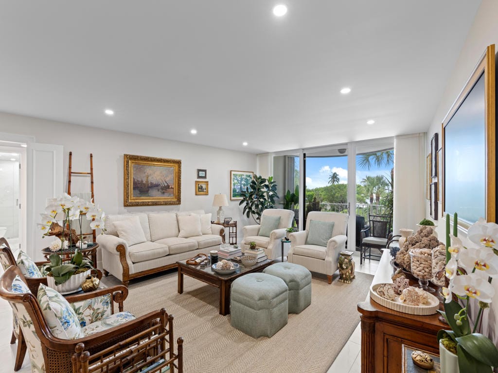 2295 S Ocean Boulevard 314, Palm Beach, FL 33480 photo 4