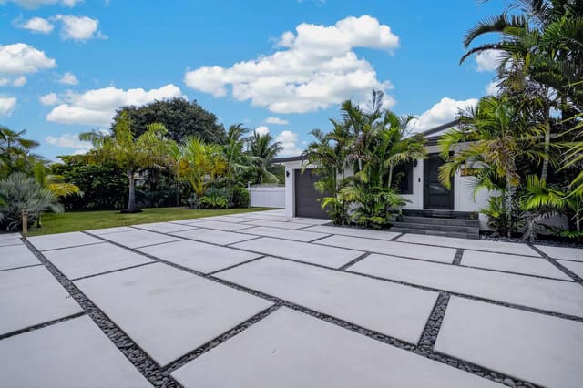 125 NE 146TH Street, Miami, FL 33161