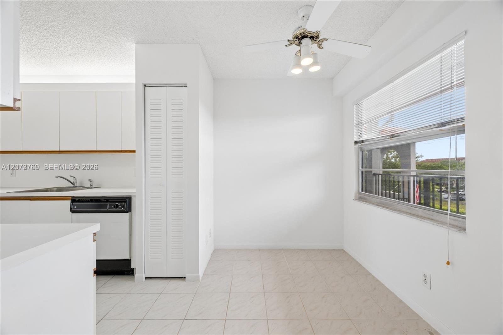 12501 SW 14th Street 401R — photo 8