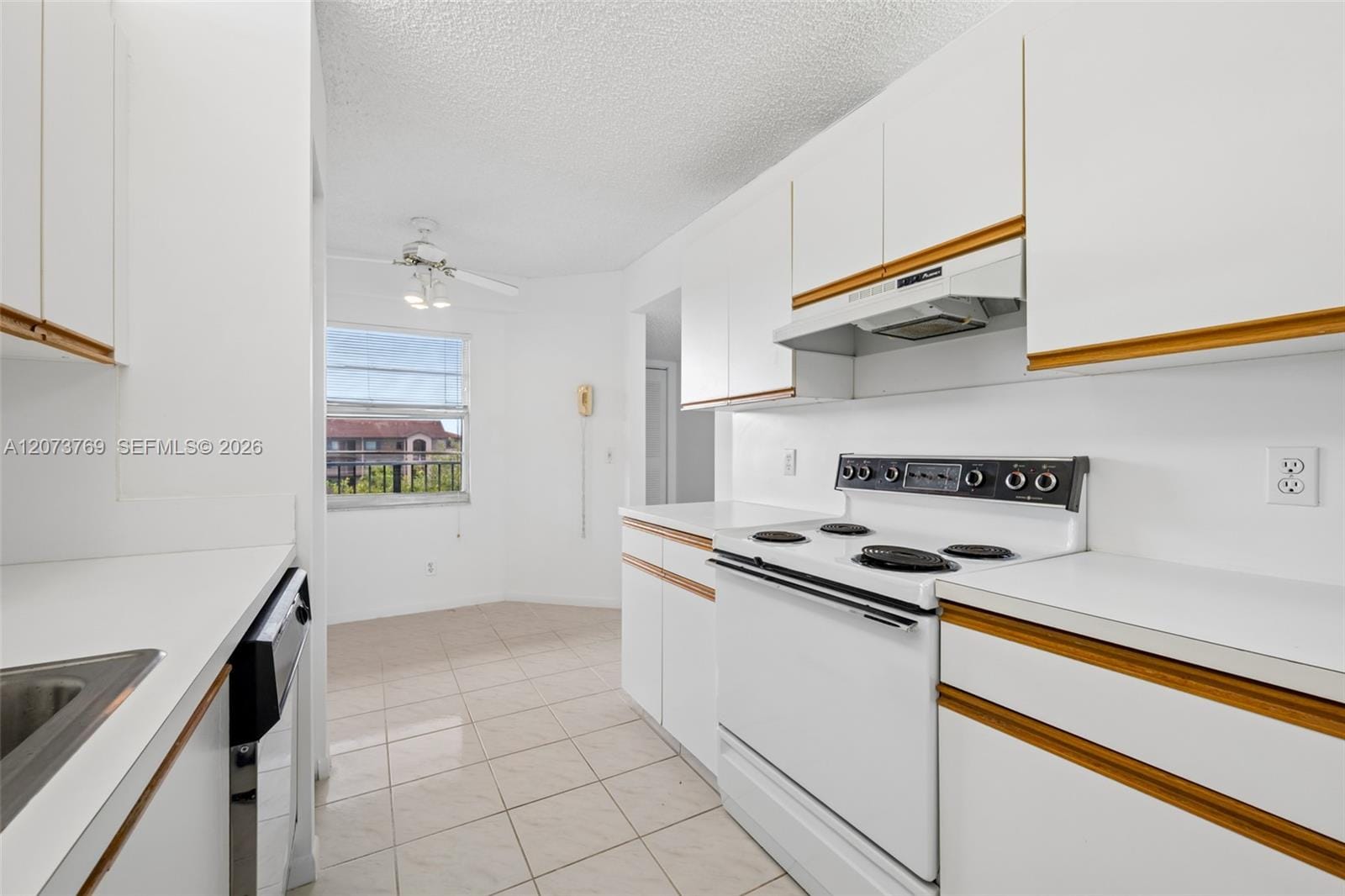 12501 SW 14th Street 401R — photo 10