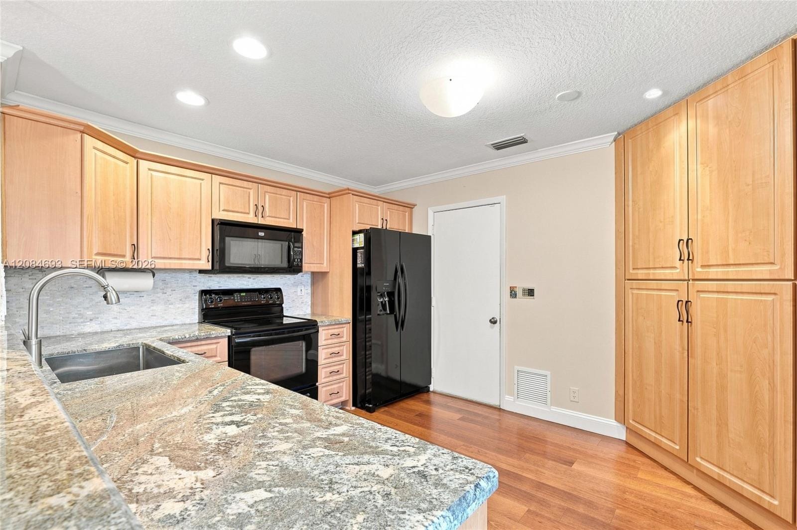 10922 Chandler Drive, Cooper City, FL 33026 photo 18