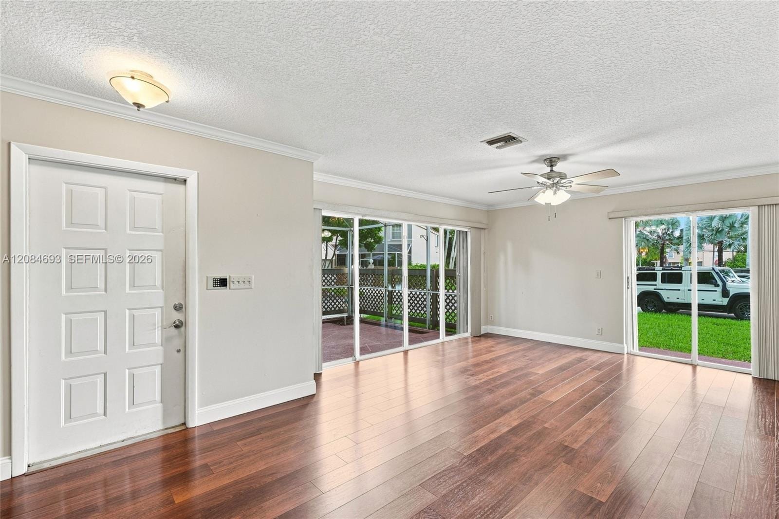 10922 Chandler Drive, Cooper City, FL 33026 photo 5